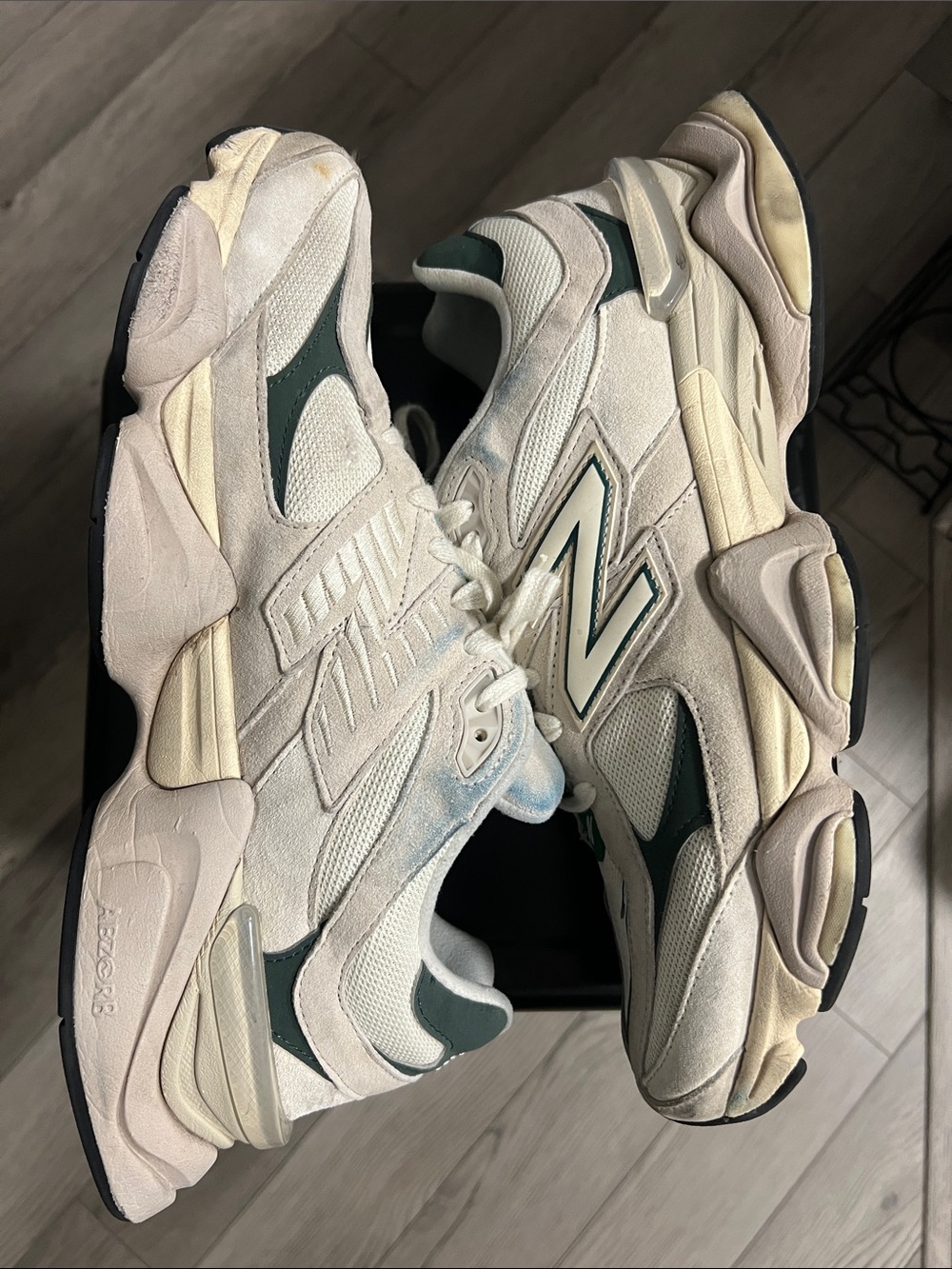New Balance 9060